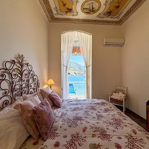 La Terrazza Sulla Baia The Balcony By The Bay Apartment